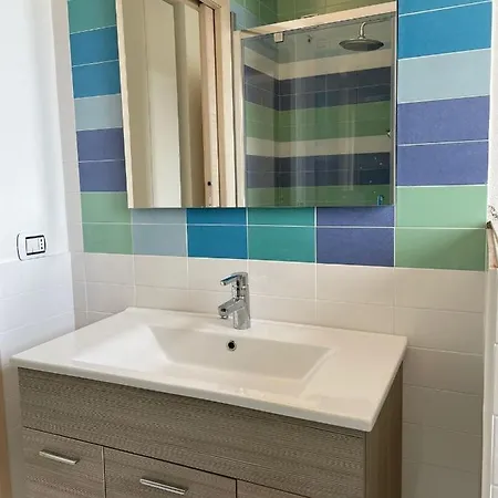 Bright House Near Chia Санта-Маргерита-ди-Пула