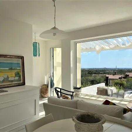 Bright House Near Chia Санта-Маргерита-ди-Пула