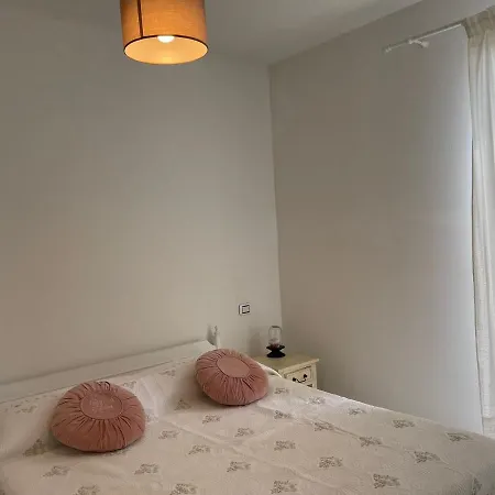 Bright House Near Chia Дом отдыха *